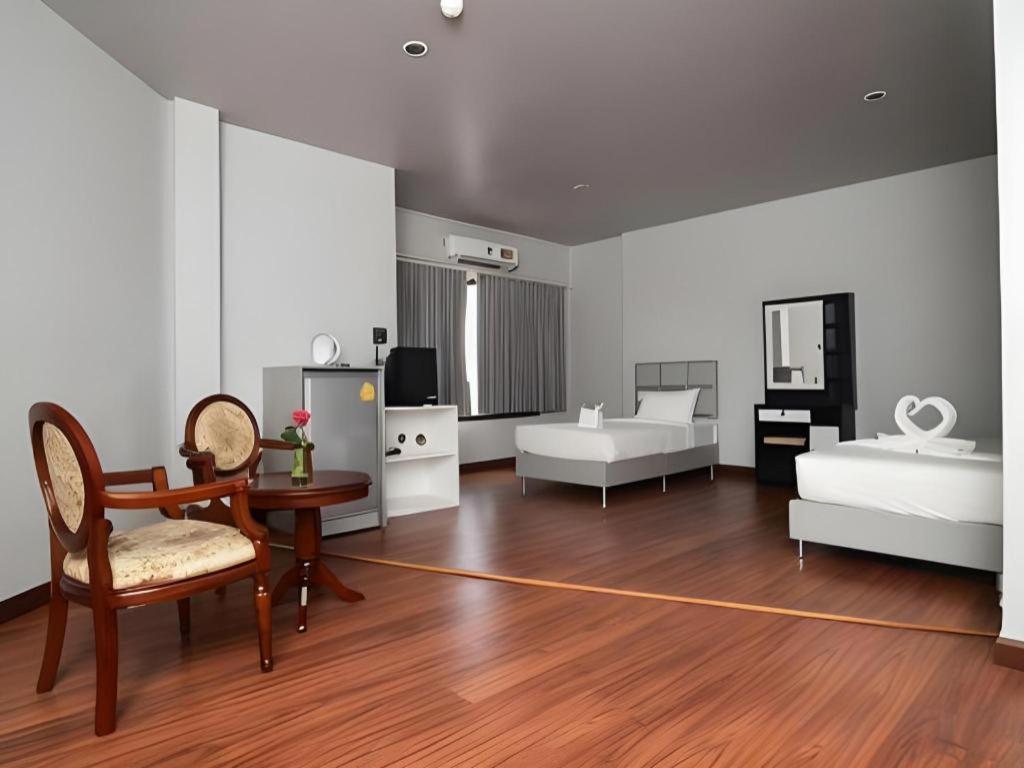 Chanthaburi Center Extérieur photo